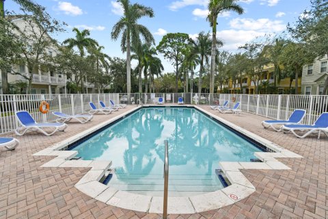 Touwnhouse à vendre à Jupiter, Floride: 2 chambres, 148.36 m2 № 1072738 - photo 6