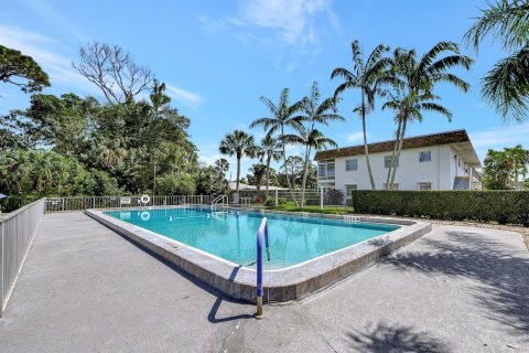 Condo in Stuart, Florida, 2 bedrooms  № 1072649 - photo 3