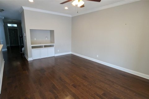 Casa en venta en Tampa, Florida, 4 dormitorios, 252.97 m2 № 1379290 - foto 5