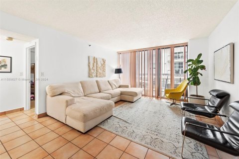 Condominio en venta en Surfside, Florida, 2 dormitorios, 117.06 m2 № 1065417 - foto 8