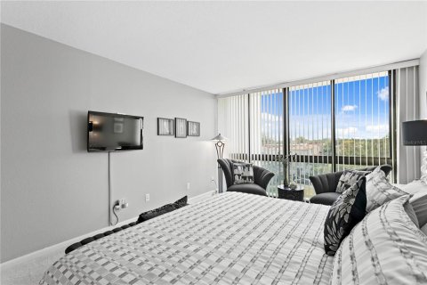 Condo in Tampa, Florida, 3 bedrooms  № 1432443 - photo 20