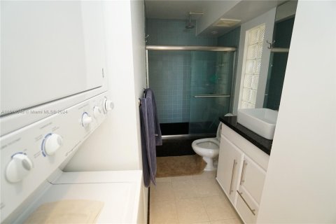 Condominio en venta en Miami Beach, Florida, 2 dormitorios, 93.83 m2 № 1235792 - foto 8