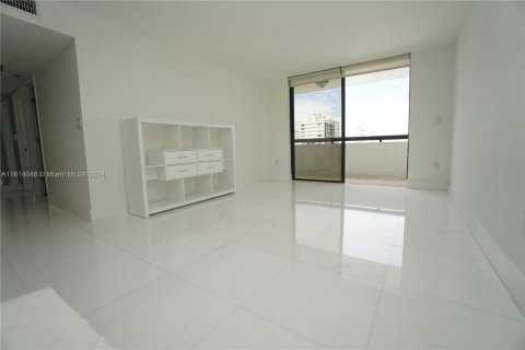 Condominio en venta en Miami Beach, Florida, 2 dormitorios, 93.83 m2 № 1235792 - foto 16