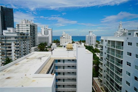 Copropriété à vendre à Miami Beach, Floride: 2 chambres, 93.83 m2 № 1235792 - photo 1