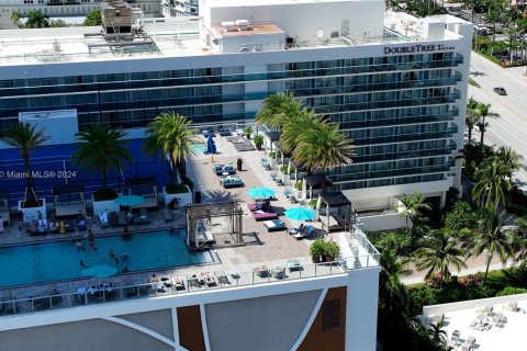 Condominio en venta en Hollywood, Florida, 2 dormitorios, 96.99 m2 № 1241225 - foto 3