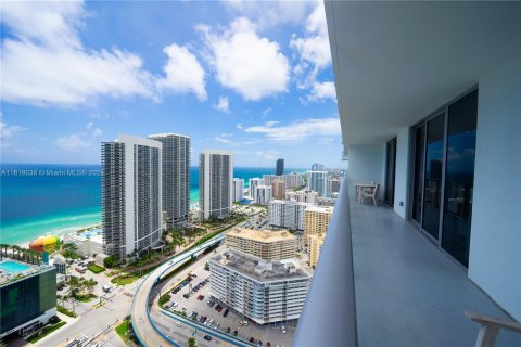 Condominio en venta en Hollywood, Florida, 2 dormitorios, 96.99 m2 № 1241225 - foto 21