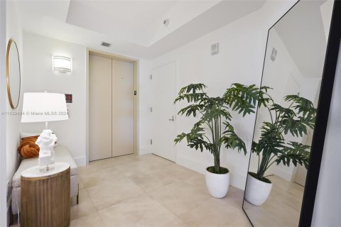 Condominio en venta en Aventura, Florida, 5 dormitorios, 387.5 m2 № 1325535 - foto 22