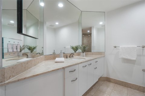 Condo in Aventura, Florida, 5 bedrooms  № 1325535 - photo 24