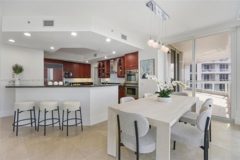 Copropriété à vendre à Aventura, Floride: 5 chambres, 387.5 m2 № 1325535 - photo 16