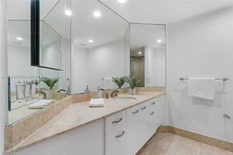 Condo in Aventura, Florida, 5 bedrooms  № 1325535 - photo 15