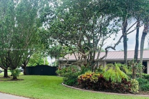 Casa en venta en Miami, Florida, 3 dormitorios, 151.24 m2 № 1401179 - foto 3