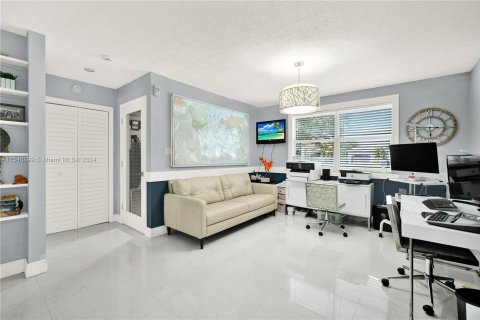 Casa en venta en Homestead, Florida, 3 dormitorios, 225.1 m2 № 1059736 - foto 14