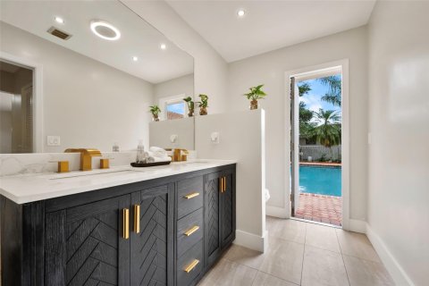 Casa en venta en Coral Springs, Florida, 4 dormitorios, 197.05 m2 № 1060114 - foto 9