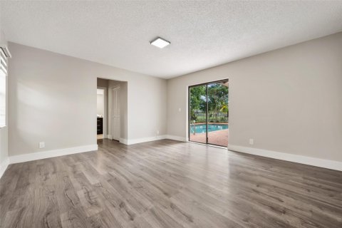 Casa en venta en Coral Springs, Florida, 4 dormitorios, 197.05 m2 № 1060114 - foto 14