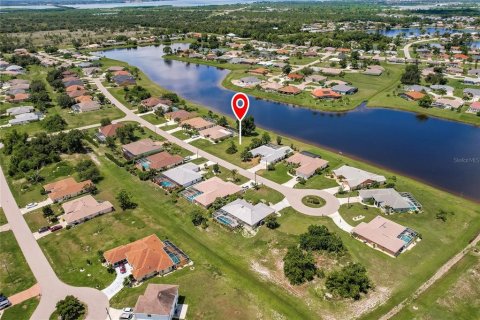 Villa ou maison à vendre à Punta Gorda, Floride: 3 chambres, 186.73 m2 № 1284940 - photo 3