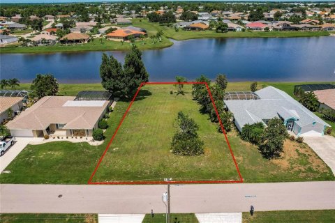 Casa en venta en Punta Gorda, Florida, 3 dormitorios, 186.73 m2 № 1284940 - foto 2