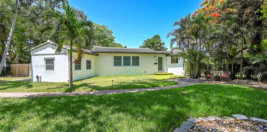 Villa ou maison à Miami Shores, Floride 3 chambres, 103.03 m2 № 1220570