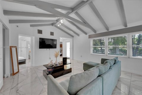 Villa ou maison à vendre à Miami Shores, Floride: 3 chambres, 103.03 m2 № 1220570 - photo 7