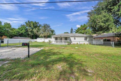 Villa ou maison à vendre à Tampa, Floride: 6 chambres, 158.31 m2 № 1384975 - photo 1