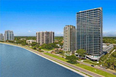 Condominio en venta en Tampa, Florida, 2 dormitorios, 223.43 m2 № 1250900 - foto 1