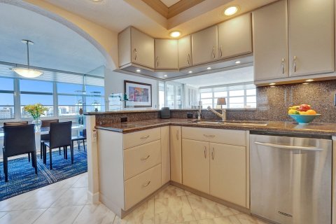 Copropriété à vendre à Fort Lauderdale, Floride: 2 chambres, 176.51 m2 № 1159814 - photo 26