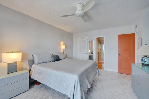 Condo in Fort Lauderdale, Florida, 2 bedrooms  № 1159814 - photo 18