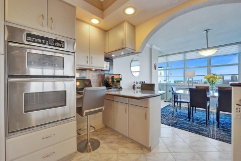 Condo in Fort Lauderdale, Florida, 2 bedrooms  № 1159814 - photo 25