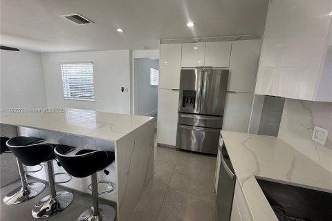 Casa en venta en Miami, Florida, 3 dormitorios, 101.45 m2 № 1391596 - foto 13