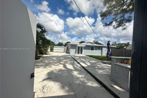 Casa en venta en Miami, Florida, 3 dormitorios, 101.45 m2 № 1391596 - foto 8