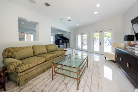 House in Fort Lauderdale, Florida 3 bedrooms, 177.91 sq.m. № 1019877 - photo 21