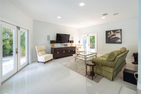 House in Fort Lauderdale, Florida 3 bedrooms, 177.91 sq.m. № 1019877 - photo 20