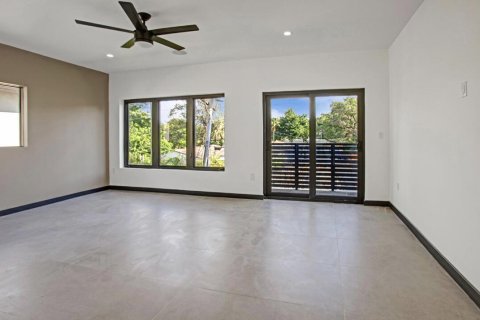 House in Fort Lauderdale, Florida 3 bedrooms, 301.93 sq.m. № 1019878 - photo 21