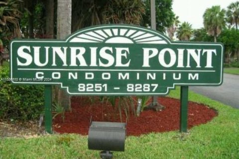 Condominio en venta en Pinecrest, Florida, 1 dormitorio, 62.43 m2 № 1021395 - foto 21
