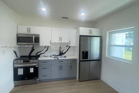 House in Miami, Florida 2 bedrooms, 89.19 sq.m. № 1402676 - photo 10