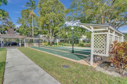 Condo in Lauderdale Lakes, Florida, 2 bedrooms  № 1058715 - photo 30