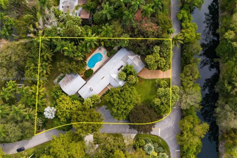 Купить земельный участок в Корал-Гейблс, Флорида № 1019519 - фото 1
