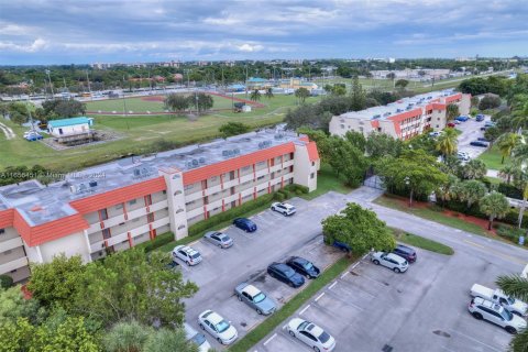 Copropriété à louer à Sunrise, Floride: 2 chambres, 78.97 m2 № 1357174 - photo 30