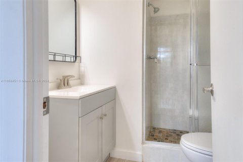 Condo in Sunrise, Florida, 2 bedrooms  № 1357174 - photo 17