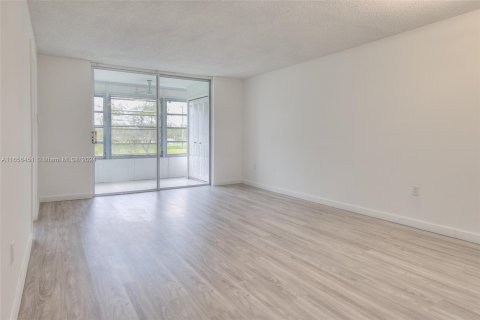 Copropriété à louer à Sunrise, Floride: 2 chambres, 78.97 m2 № 1357174 - photo 21