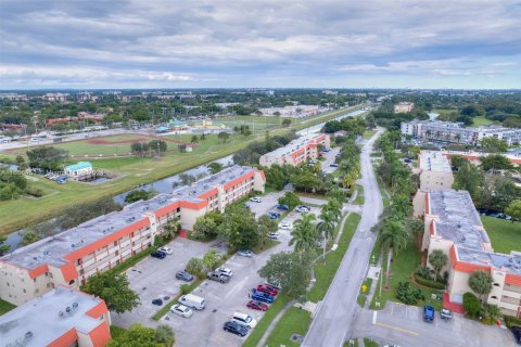 Copropriété à louer à Sunrise, Floride: 2 chambres, 78.97 m2 № 1357174 - photo 29