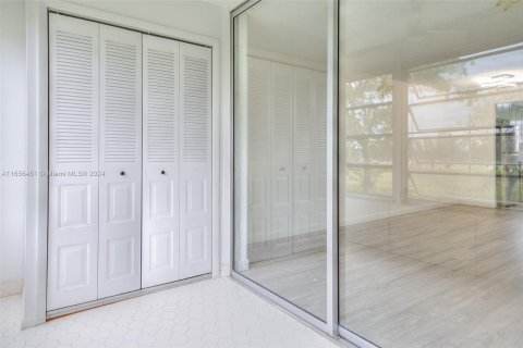 Copropriété à louer à Sunrise, Floride: 2 chambres, 78.97 m2 № 1357174 - photo 24