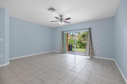 Touwnhouse à vendre à Stuart, Floride: 3 chambres, 142.14 m2 № 1054912 - photo 20