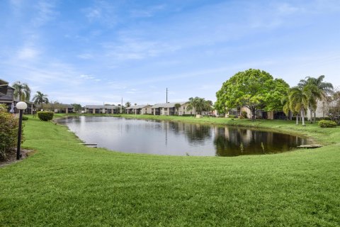 Condo in Stuart, Florida, 2 bedrooms  № 1054911 - photo 3