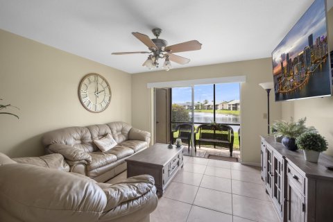 Condo in Stuart, Florida, 2 bedrooms  № 1054911 - photo 8