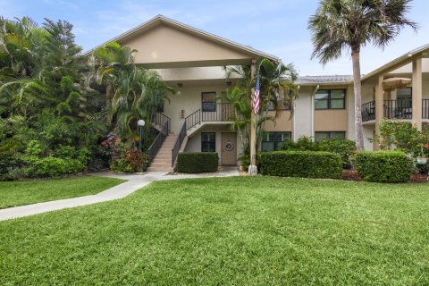 Condo in Stuart, Florida, 2 bedrooms  № 1054911 - photo 13