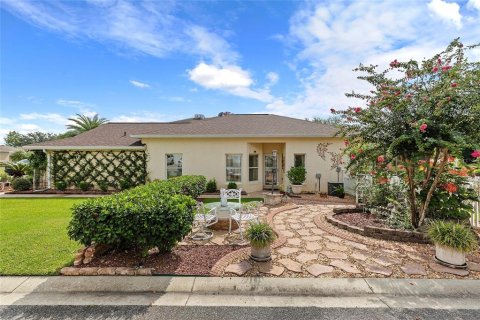 Villa ou maison à vendre à Oxford, Floride: 3 chambres, 131.18 m2 № 1337614 - photo 1