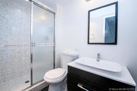 Copropriété à vendre à Miami Beach, Floride: 2 chambres, 96.8 m2 № 1031083 - photo 15