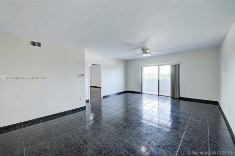 Condominio en venta en Miami Beach, Florida, 2 dormitorios, 96.8 m2 № 1031083 - foto 23