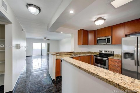 Copropriété à vendre à Miami Beach, Floride: 2 chambres, 96.8 m2 № 1031083 - photo 29