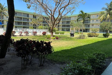 Copropriété à vendre à Deerfield Beach, Floride: 2 chambres, 99.87 m2 № 1097887 - photo 20